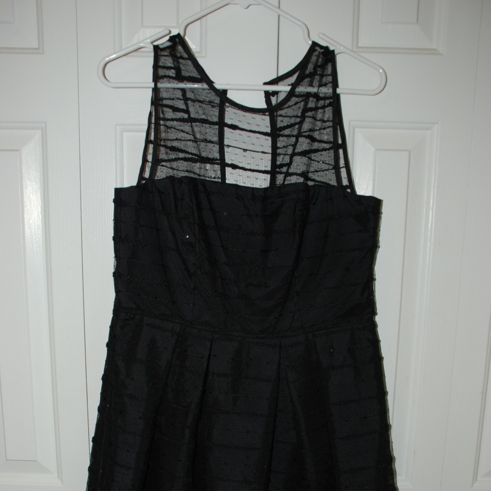 black semiformal gown